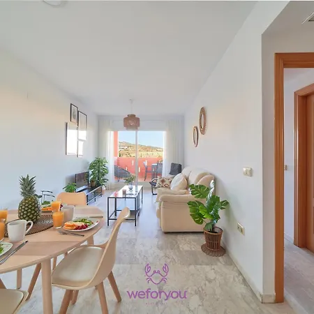 Weforyou Torrequebrada & Golf Apartment
